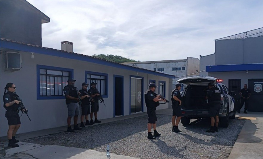 PMPR e Polícia Penal cumprem mandado de prisão por tráfico de drogas em Guaratuba