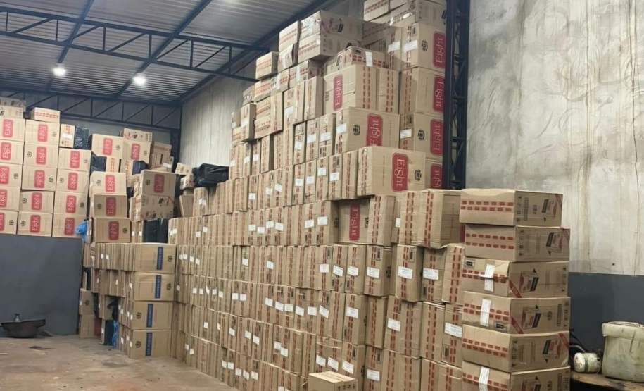 Ação integrada entre PMPR e PMMS apreende mais de 3 toneladas de maconha e 40 mil pacotes de cigarros