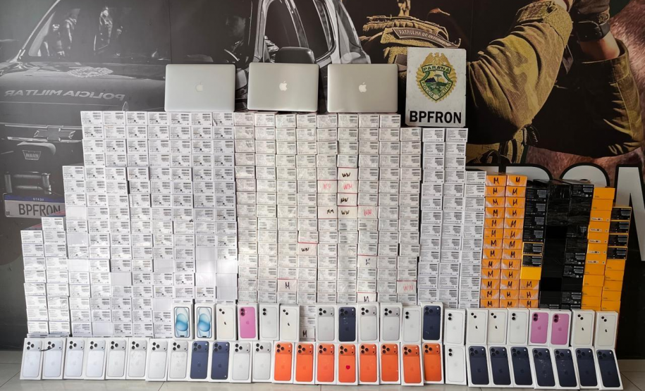 PMPR identifica crime de descaminho e apreende carga de eletrônicos em caminhão na PR-323