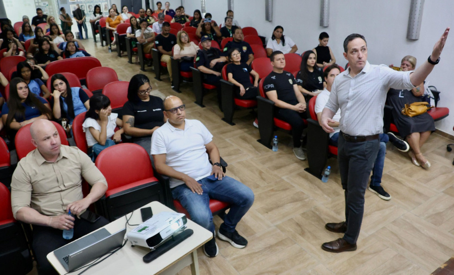 Missão Paraná IV no Litoral tem palestras sobre proteção às mulheres e prevenção ao uso drogas