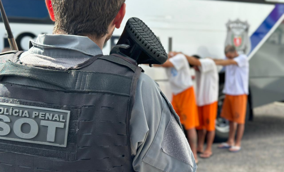 Polícia Penal do Paraná realiza transferências de 134 custodiados para reforço da segurança no litoral