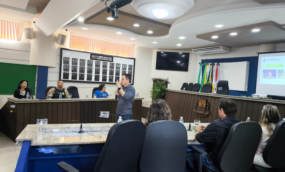 Seminário Mulher Segura e Prevenção ao Uso de Drogas é realizado na Câmara Municipal de Guaratuba