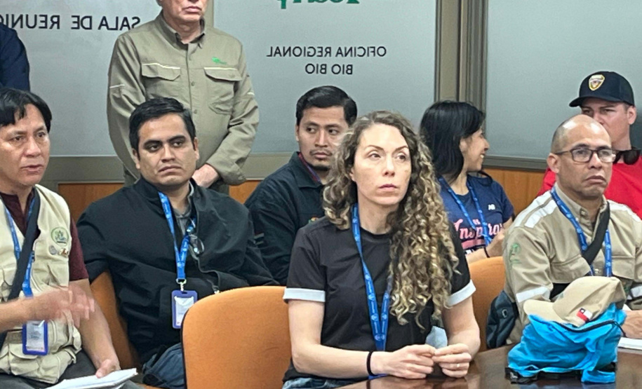 Bombeira paranaense conclui curso no Chile e projeta avanços contra incêndios florestais