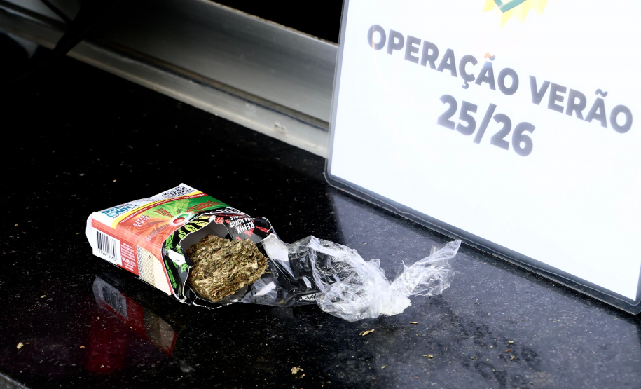 PMPR realiza operação contra o tráfico de drogas em rodovia de Pontal do Paraná