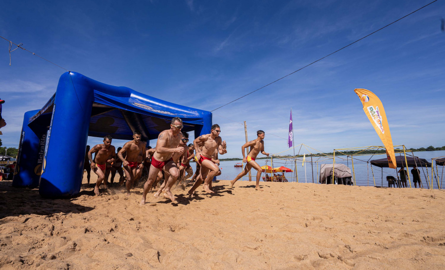 Porto São José recebe Troféu Elite, que treina bombeiros para resgates aquáticos