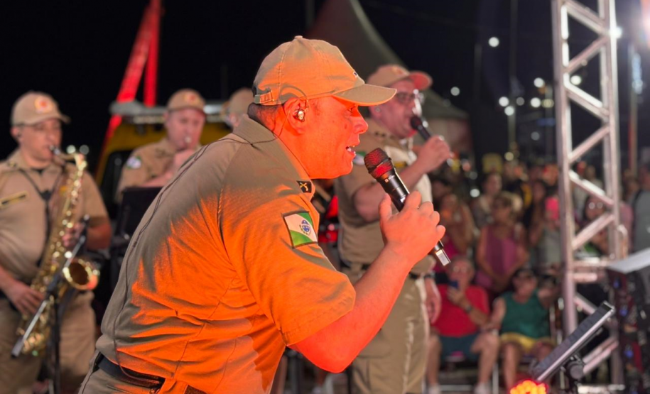Música, interação e segurança: PMPR anima a noite de Caiobá