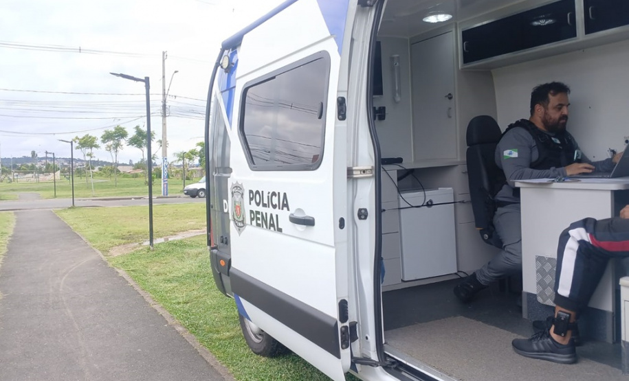 Polícia Penal do Paraná cumpre mandado de prisão durante reforço da monitoração eletrônica no litoral