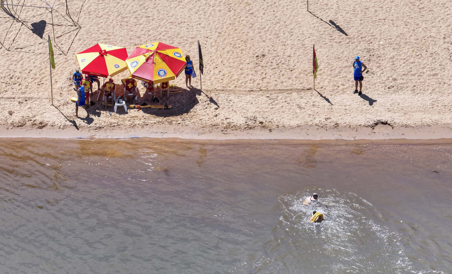 Porto São José recebe Troféu Elite, que treina bombeiros para resgates aquáticos