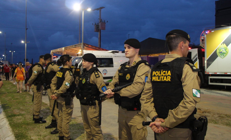 Polícia Militar atua para público recorde no primeiro grande show da temporada em Matinhos