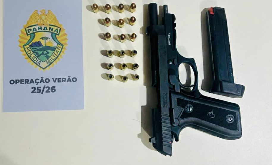 PMPR prende homem por porte ilegal de arma de fogo em Pontal do Paraná
