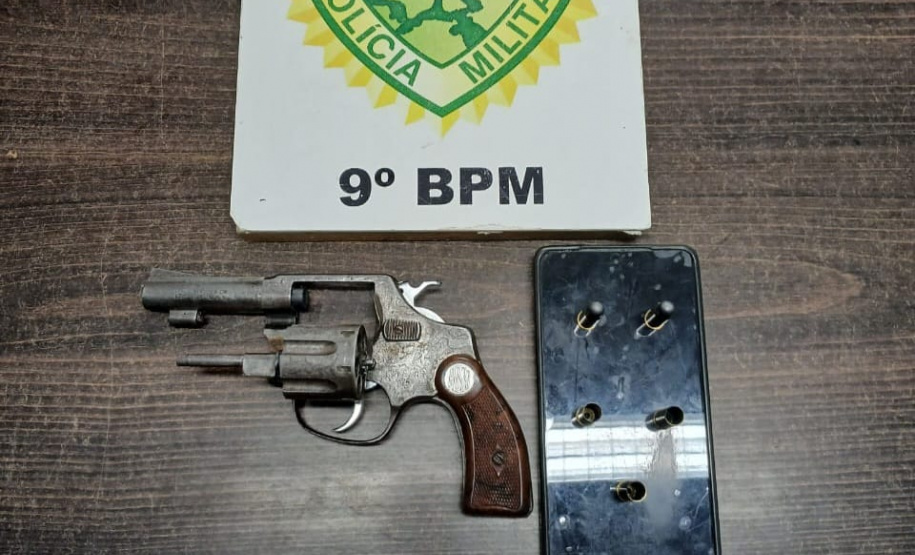PMPR prende homem em flagrante por porte ilegal de arma de fogo em Matinhos