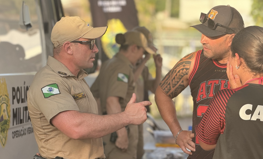 Uso consciente do som e da boa convivência: PMPR reforça orientações no Litoral durante o verão