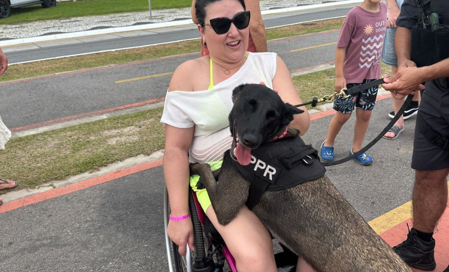 Cães da Polícia Penal reforçam segurança no Litoral durante o Verão Maior Paraná