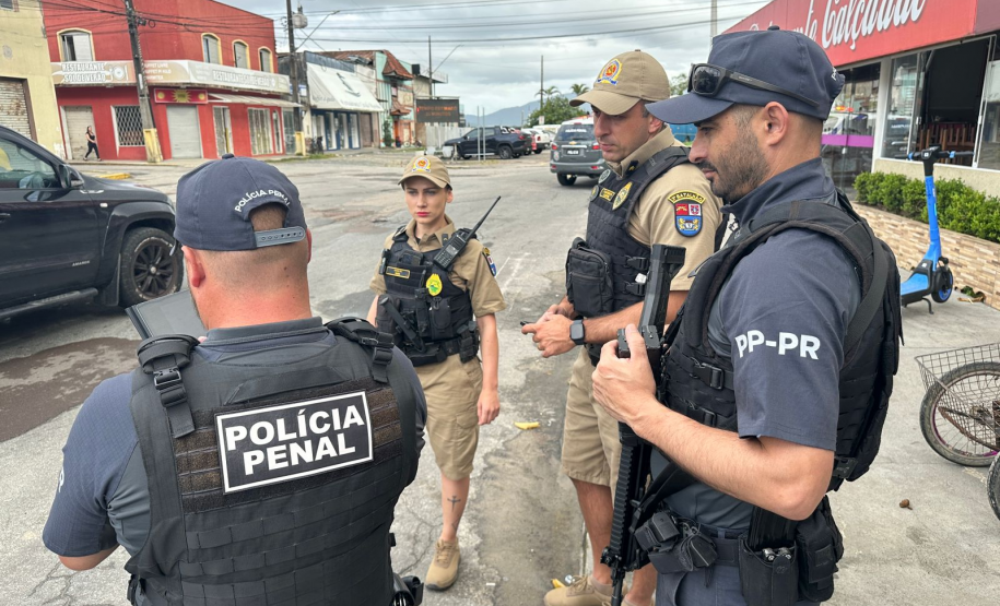 Polícia Penal e PMPR cumprem mandado de prisão em Pontal do Paraná