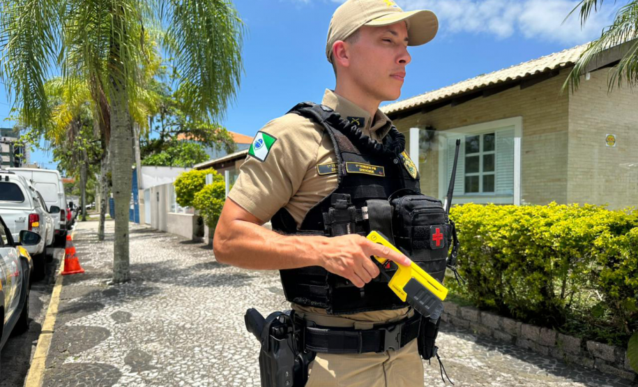 Tasers reforçam trabalho das forças de segurança durante o Verão Maior Paraná no Litoral