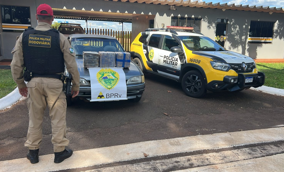 PMPR apreende 30 quilos de maconha e prende condutor na PR-488