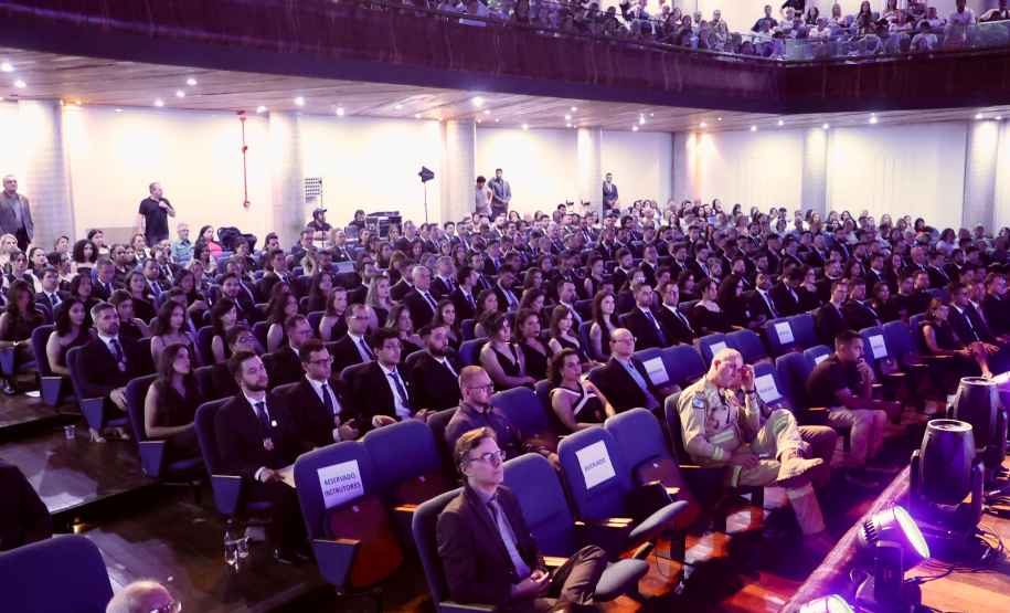 186 novos profissionais: Polícia Científica do Paraná realiza maior formatura da história