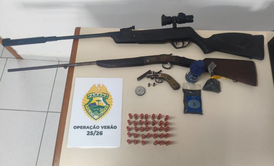 PMPR atende ocorrência de violência doméstica e apreende armas de fogo em Paranaguá