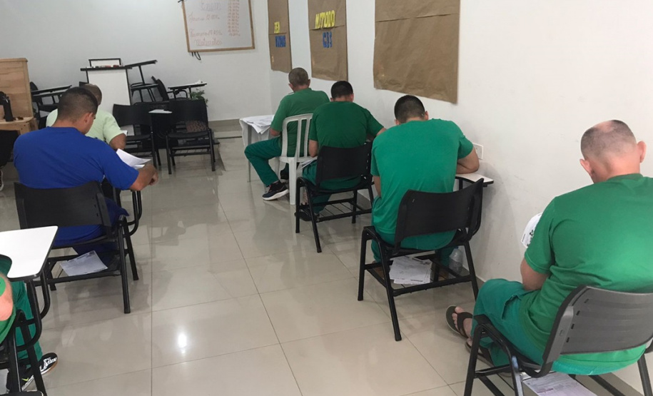 20 mil pessoas privadas de liberdade concluíram educação básica no Paraná em 2025