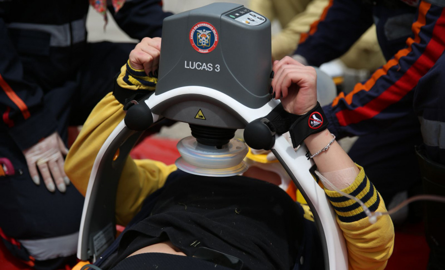 Do 193 ao helicóptero: a logística dos bombeiros que salva vidas no litoral do Paraná