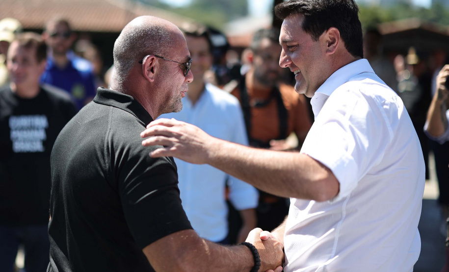 Ratinho Junior entrega 243 drones para monitoramento aéreo das forças de segurança do Paraná