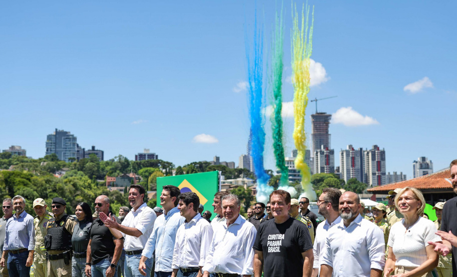 Ratinho Junior entrega 243 drones para monitoramento aéreo das forças de segurança do Paraná