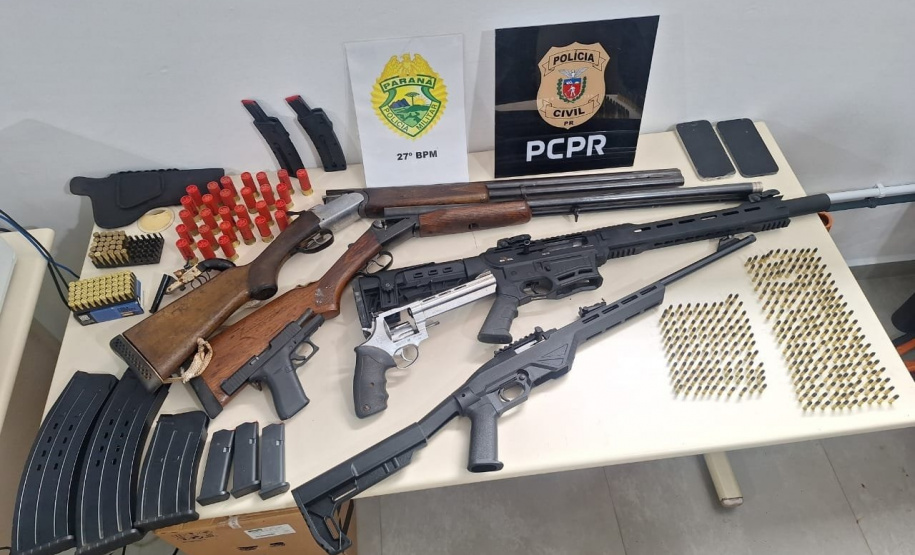 PMPR e PCPR prendem casal e apreendem armas e munições em São Mateus do Sul