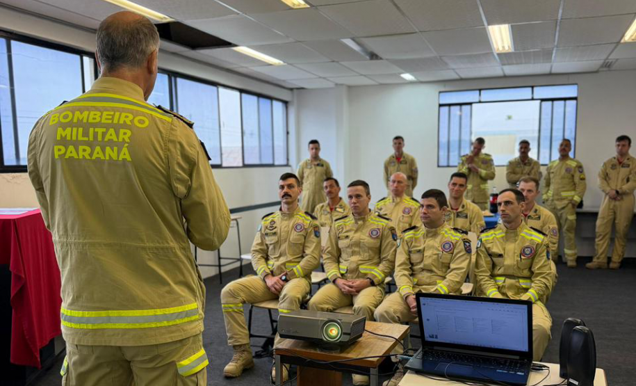 Bombeiros iniciam treinamento de novos pilotos de helicóptero para reforçar capacidade de resposta nas ocorrências