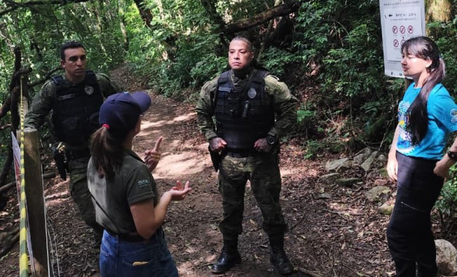 PMPR e IAT multam 15 pessoas por acesso irregular ao Pico Paraná em um dia