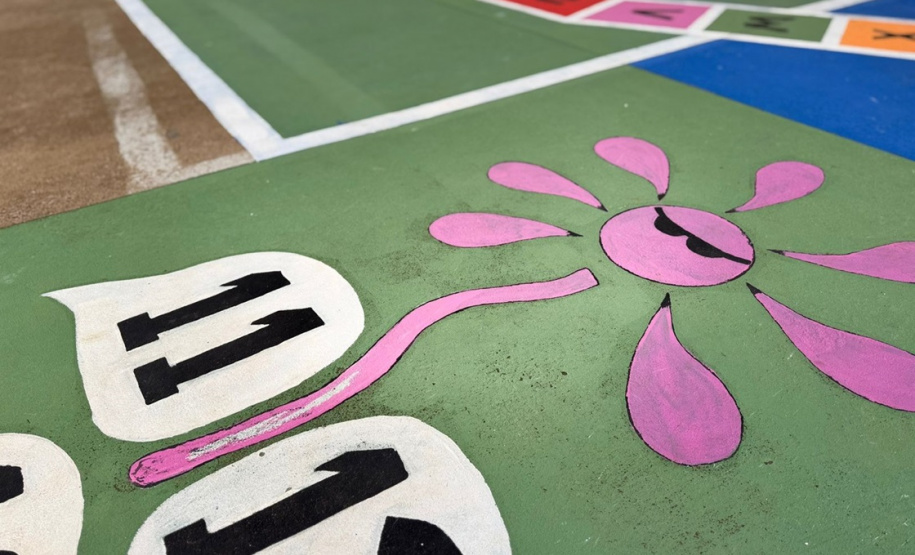 Projeto lúdico para acolhimento de crianças durante visitas a apenados reforça o papel da família na reinserção social