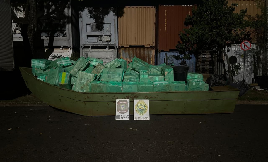 PMPR e PF apreendem 6 mil pacotes de cigarros em porto clandestino no Lago de Itaipu