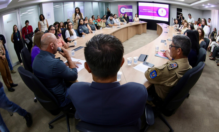 Paraná expande monitoração eletrônica e lança aplicativo para combater violência contra as mulheres