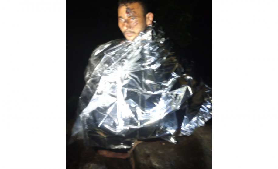 Corpo de Bombeiros resgata homem desaparecido há dois dias, em Morretes