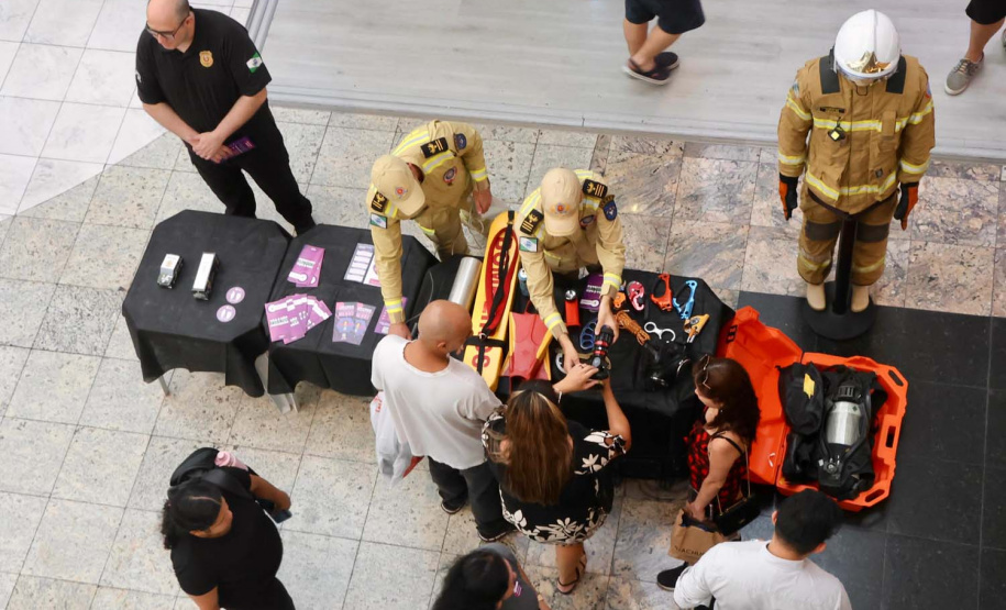 Sinal silencioso que salva vidas integra ação da Segurança Pública no Mês da Mulher