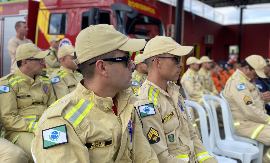 Bombeiros inauguram memorial em Almirante Tamandaré em homenagem aos militares tombados em serviço