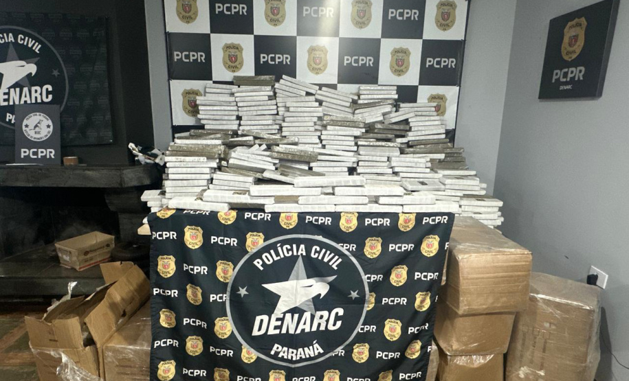 PCPR apreende 1,4 tonelada de maconha em abordagem a caminhão em Cascavel