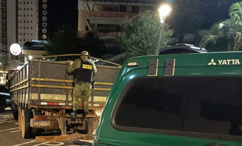 PMPR apreende quase 12 toneladas de baterias e detém motorista por crime ambiental em Vitorino