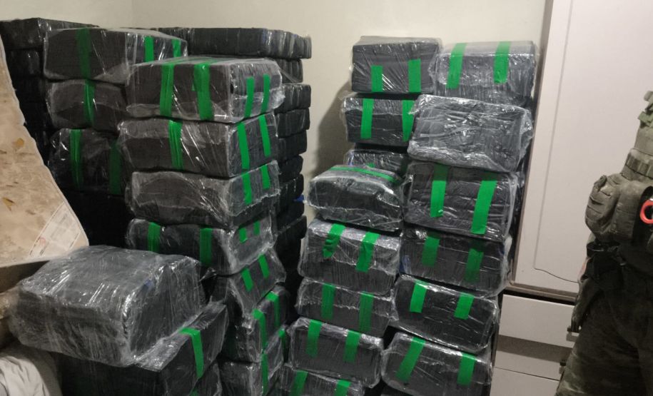 PMPR prende homem e apreende 1,4 tonelada de maconha em residência em Loanda