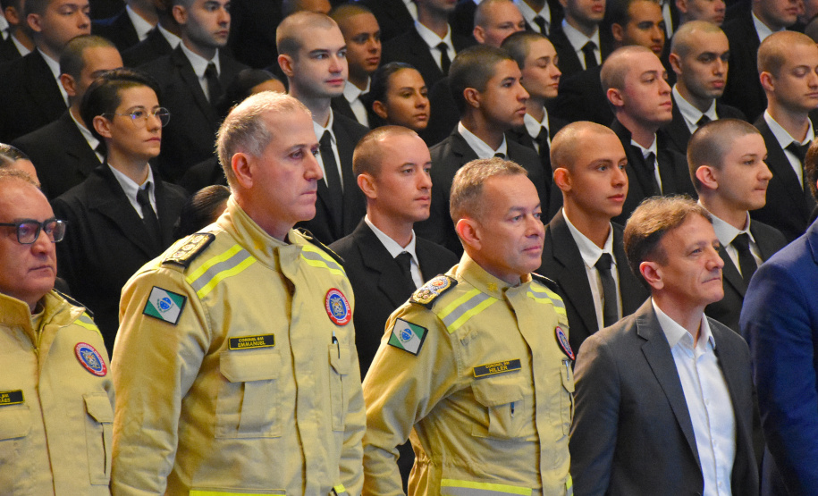 Corpo de Bombeiros inicia formação da maior turma de soldados da história