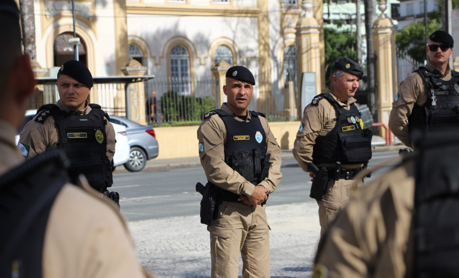 Em nova ação estratégica, PMPR amplia policiamento na região central de Curitiba
