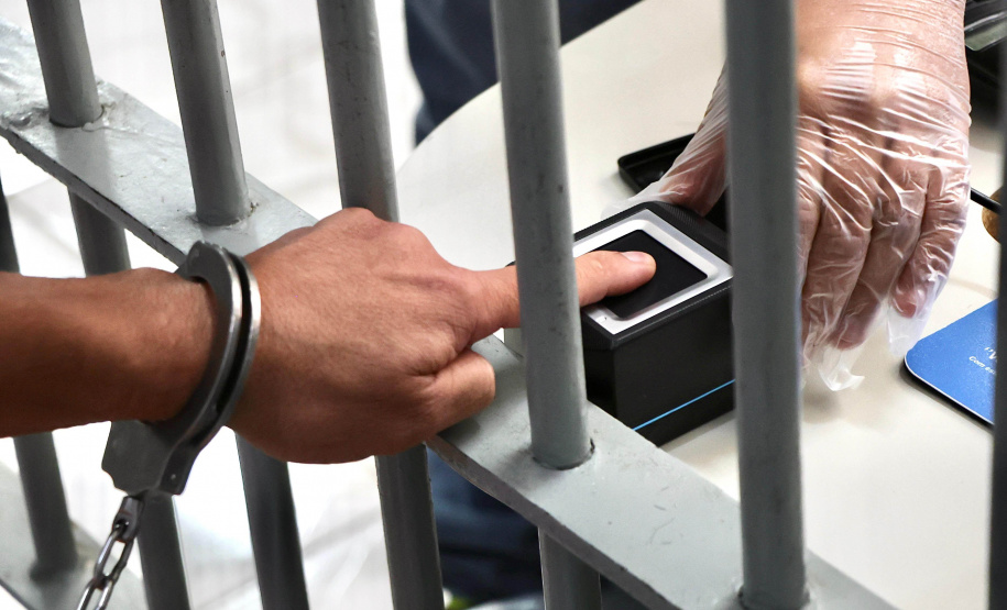 PPPR e PCIPR coletam mais de 3,4 mil amostras de DNA em unidades penais no Paraná