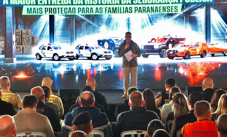 Estado entrega 24 viaturas para reforçar segurança em São José dos Pinhais e região
