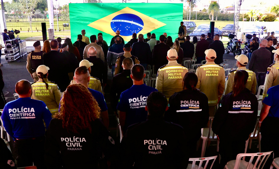Estado entrega 24 viaturas para reforçar segurança em São José dos Pinhais e região