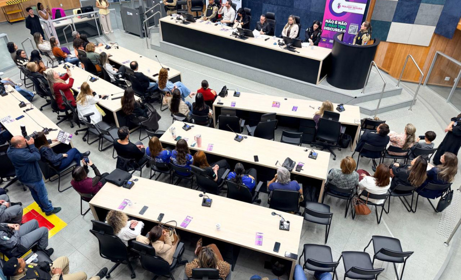 Câmara Municipal de Londrina recebe roda de conversa do Programa Mulher Segura