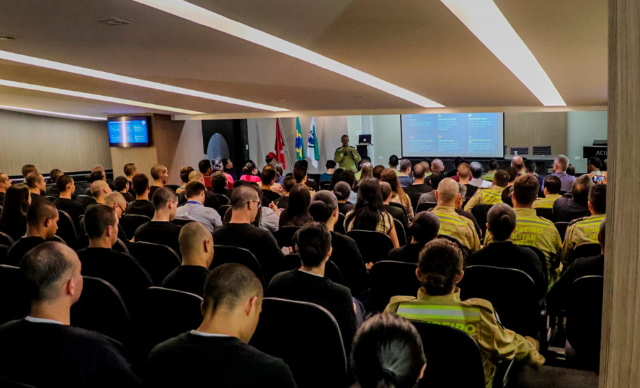 Palestra do Corpo de Bombeiros aborda novas normas de segurança contra incêndio