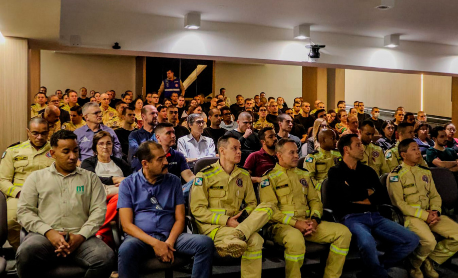 Palestra do Corpo de Bombeiros aborda novas normas de segurança contra incêndio