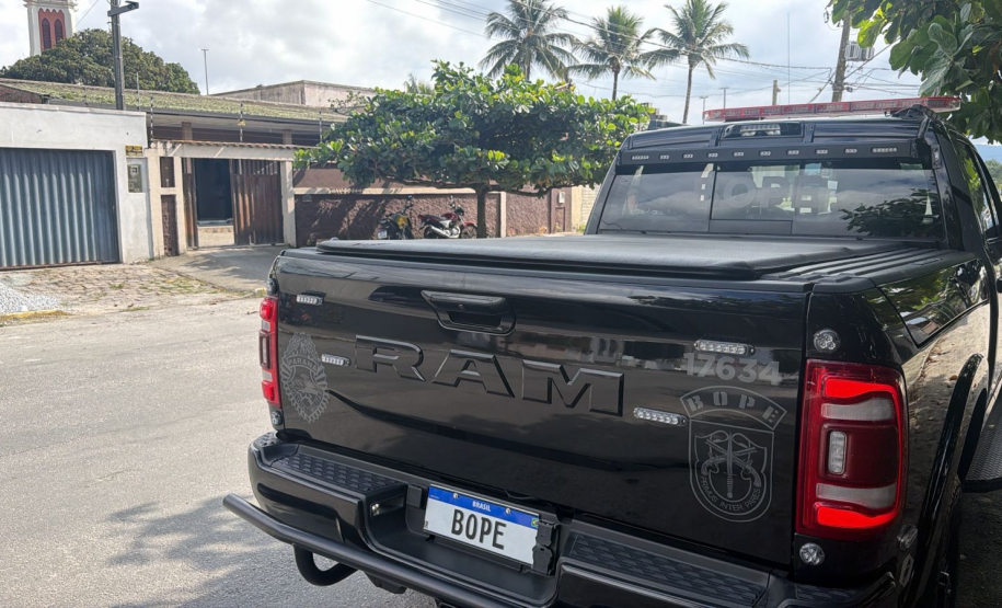 PMPR e MPPR prendem homem por ligação com facções criminosas durante operação no litoral