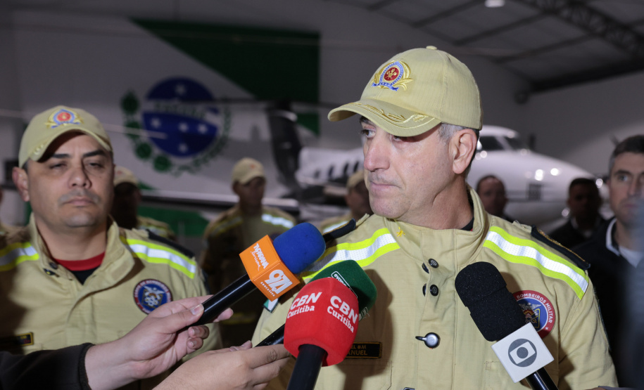 Bombeiros do Paraná embarcam para missão de busca e resgate na Venezuela após terremoto