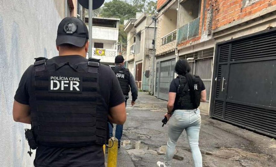 PCPR prende em SP suspeitos de integrar grupo que furtou apartamentos em Curitiba