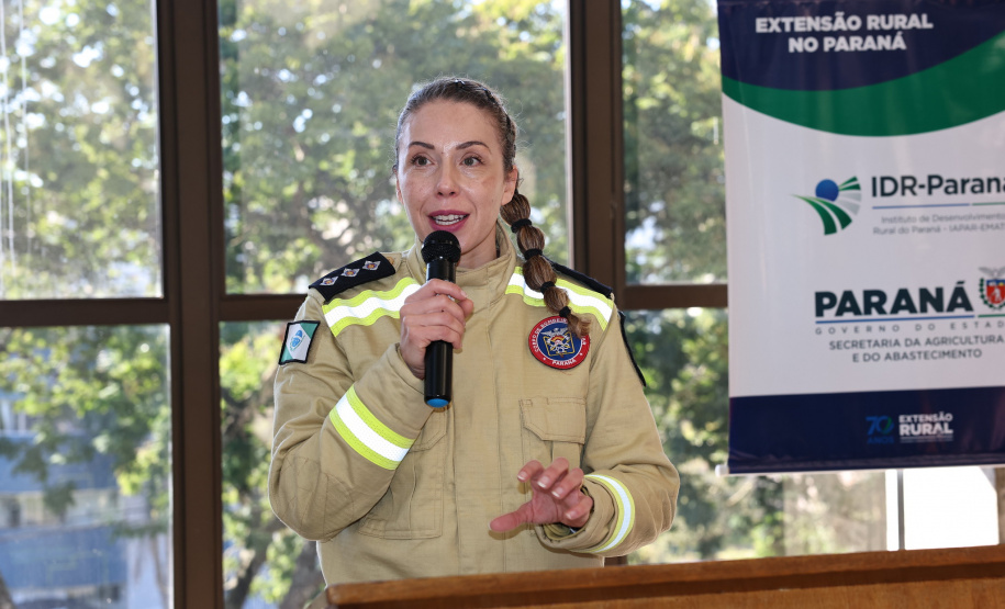 Bombeiros do Paraná participam de lançamento da Campanha Estadual de Prevenção a Incêndios Florestais